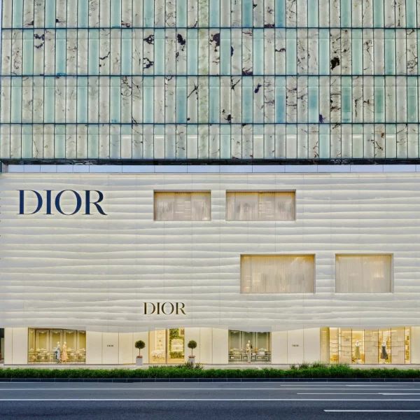 HOUSE OF DIOR SHINSAIBASHI : UN NOUVEAU LIEU D’EXPÉRIENCES UNIQUES À OSAKA